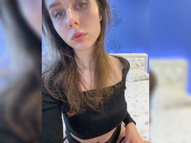 Crazygirl69 Medium Height Dildofucking Mobile Live Smoking Brunette