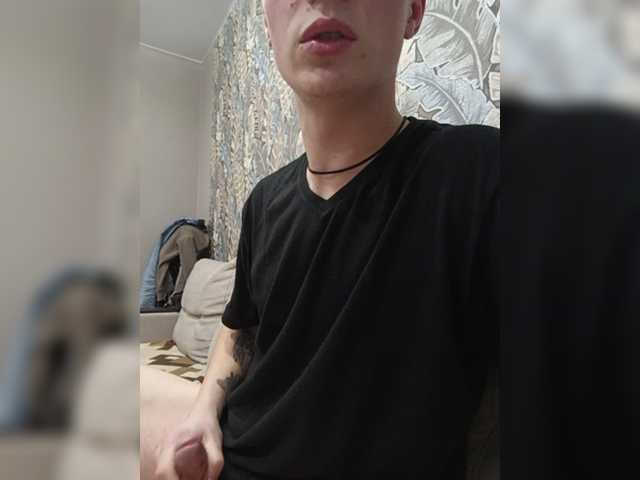 Denzo97 Smoking Straight Large Penis Games Male Licking Large Cock