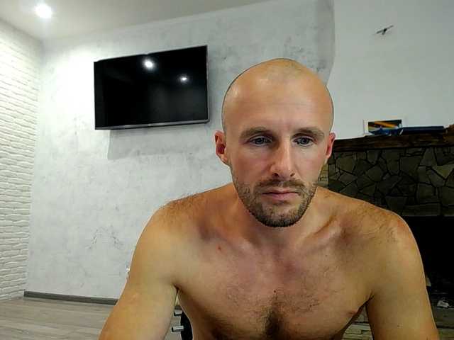 Cam Model DOK_ Hd Cam Speaks Ukrainian Large Cock Massage Chatting