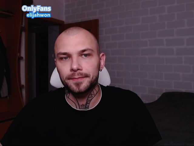 Cam Model ElijahWon Rubbing Chatting Male Young Man Caucasian Dreaming