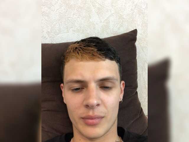 Cam Model -BOY- Mobile Live Teasing Caucasian Webcam Model Young Man