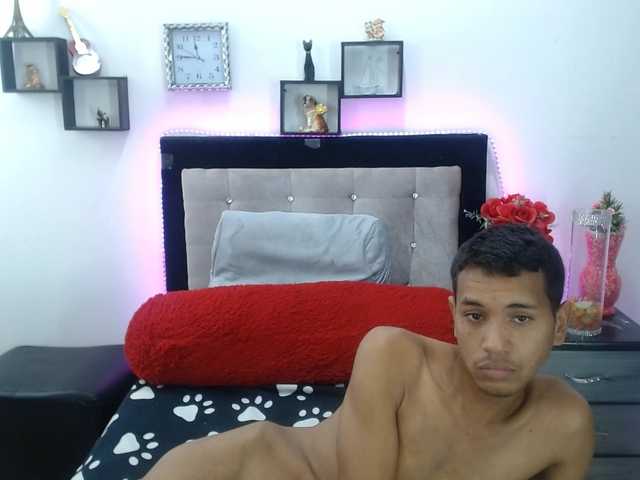 Cam Model Friends-hot22 Speaks Spanish Dancing Gay Couple Latin American Handjob