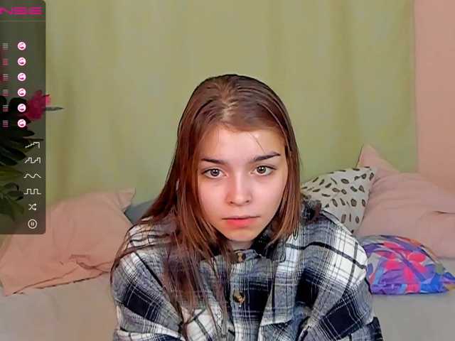 Cam Model GonnaPowesh White Female Domination Straight Green Eyes Lovense