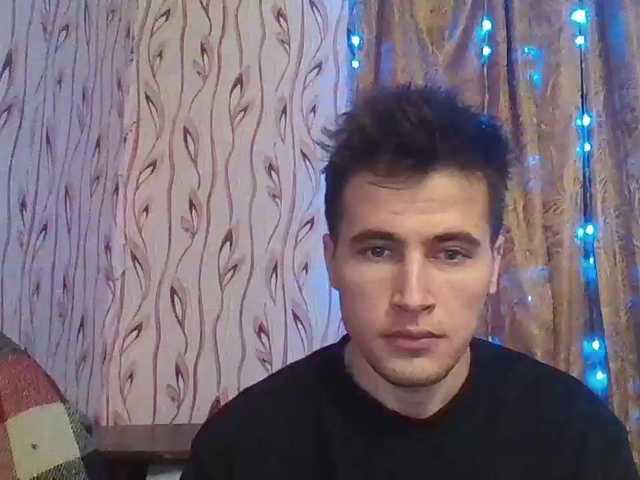 AlexSingle Guy Gay Medium Penis Green Eyes Enjoying Russian Webcam