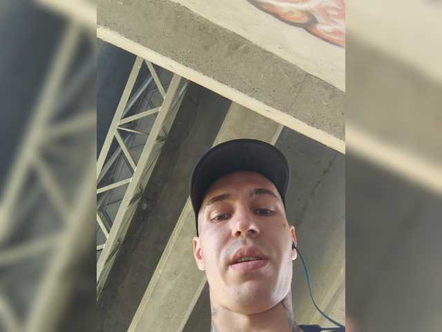 Eugene_veter Large Cock Caucasian Camshow Speaks Ukrainian Speaks Russian Mobile Live Young Man Ejaculation Blue Eyes Brunette No Fucking Hd Cam White Large