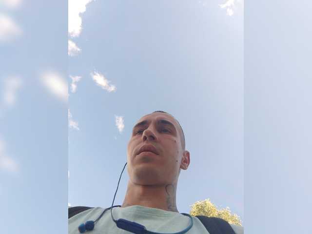 Eugene_veter Large Cock Caucasian Camshow Speaks Ukrainian Speaks Russian Mobile Live Young Man Ejaculation Blue Eyes Brunette No Fucking Hd Cam White Large