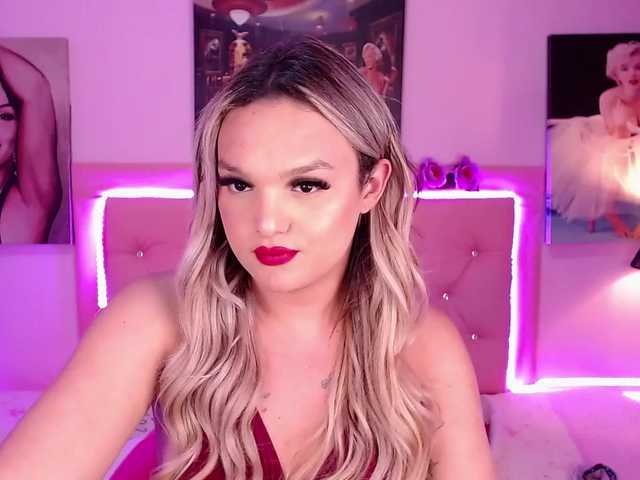 Cam Model KendallCurkov Blowing Medellin Dicksucking Webcam Model Ladyboy Fucking