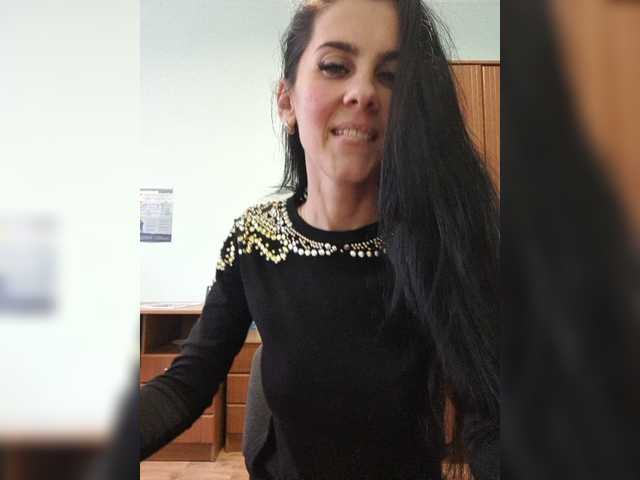 LadyButerfly Dancing Medium Boobs Stripping Webcam Model White Dreaming