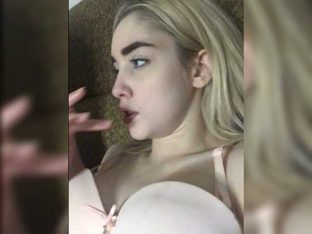 Liss_kiss Camshow Webcam Model Straight Couple Creampie Facesitting Ass Fingering Female Domination Cum In Pussy Tugging Cock Sucking Girl Ass Fucking Medium