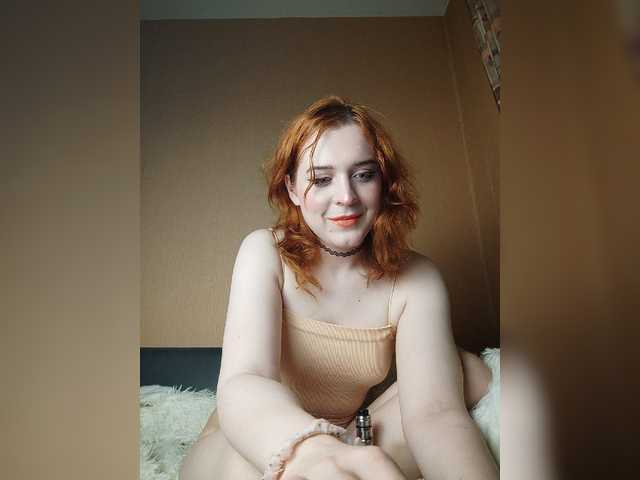 AngelaWitch Speaks English Dancing Facesitting Rubbing Dildo Play