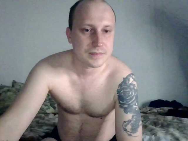 Cam Model LoveMExxL Speaks Russian Blowjob Ball Licking Medium Boobs Medium Ass