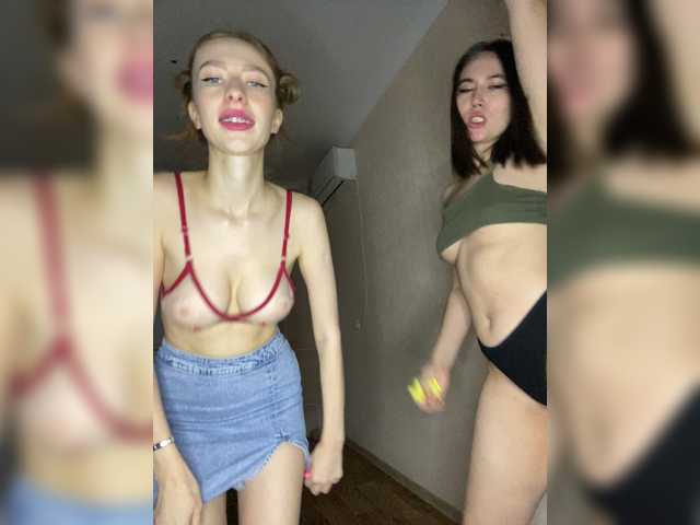 Milena935 Speaks English Webcam White Deepthroat Lesbian Couple