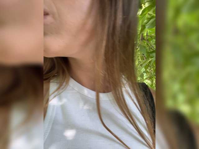 Millakis2 Dancing Large Boobs Female Woman Mobile Live Shaved Pussy