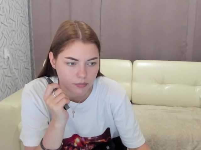 Mosya23 Webcam Girl Massage Caucasian Cam2cam Prime Smoking Woman