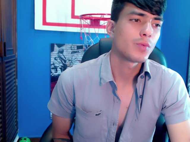 Cam Model Pablo-Locket Young Man Gay Ejaculation Latin Stripping Fucking Hard