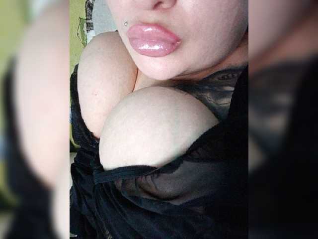 Goldbbwstar Young Woman Creampie Huge Boobs Swallowing Ball Sucking