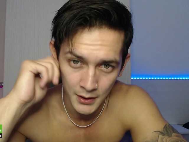 Wildcat93 Chatting English Caucasian Dancing Speaks Russian Medium Cock Webcam Model Teasing Hd Cam Green Eyes Webcam Medium Penis Usa Speaks English Stripping