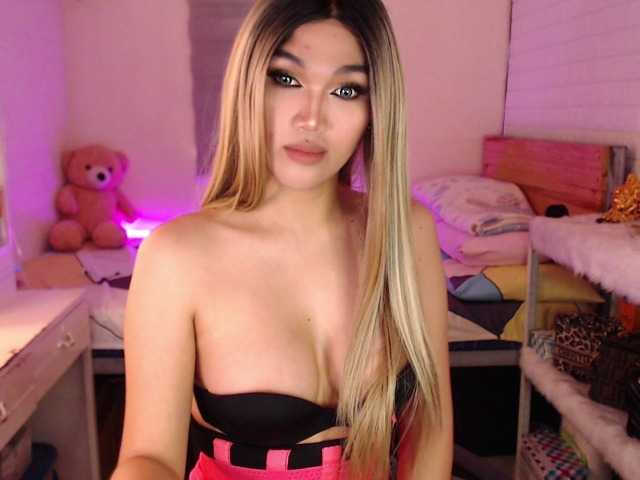 Cam Model SexySTRANGER Dreaming Big Ass Using Vibratoy Kissing Transsexual Blowjob