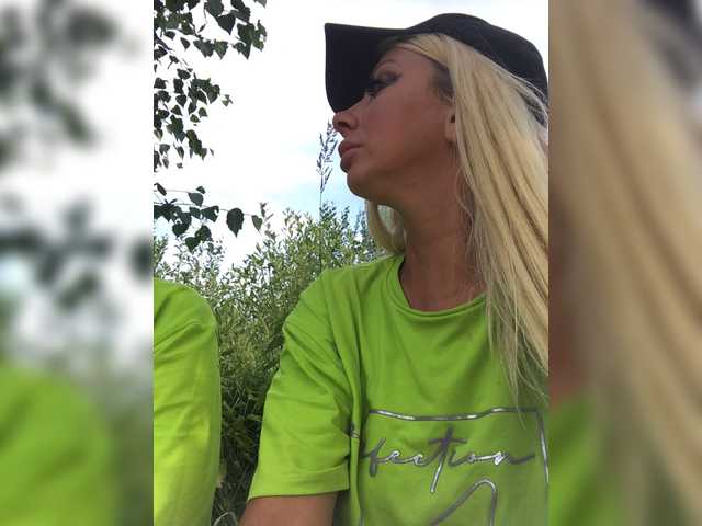 Cam Model Sexytigress Lesbian Fisting Enjoying Medium Boobs Titlicking