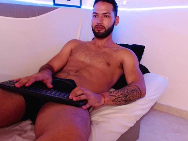 Cam Model Tito--5 Medium Penis Colombia Massage Speaks English Shaved Penis