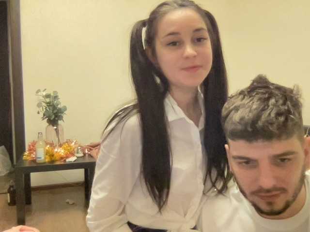 Tolljull Camshow Deepthroat Dicksucking Small Boobs Webcam Brunette