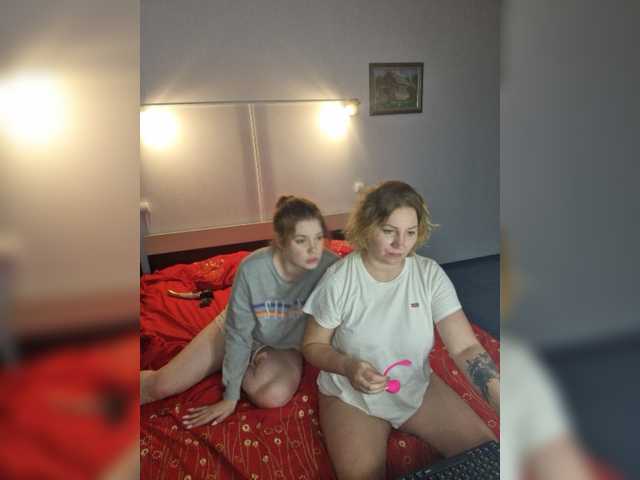 YourWitcher Speaks English Cumshot Blonde Lesbian Couple Webcam Model