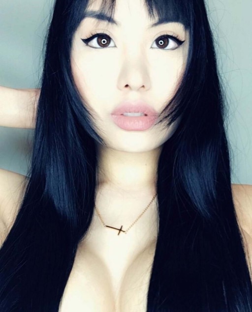 Maya Li Sex Instagram Busty Girl Hot Asian Busty Asian Influencer Big Tits Influencers