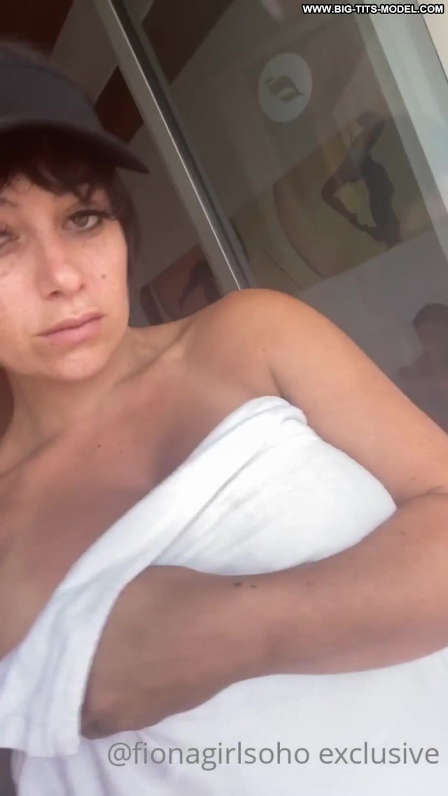 Fiona Girl Soho Model Instagram Onlyfans Brunette Nudes Straight Clip