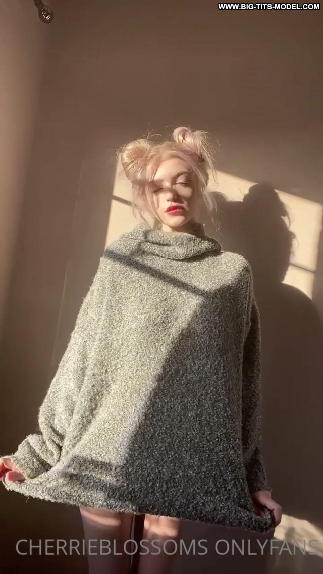 Cherrieblossoms Naked Cam Onlyfans Cutieblonde White Porn Naked Boobs