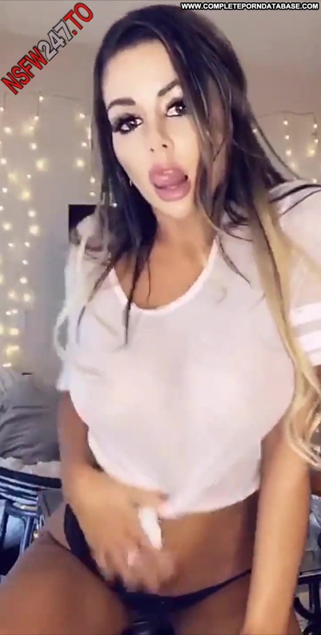 Juli Annee Showing Boobs Video Xxx Porn Booty Tease Sexy Straight