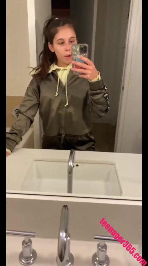 Violet Summers Straight Actress Small Ass Premium Video Medium Breasts Leaked Small Tits Newvideo Instagrammer Leaked Video Onlyfans Model Influencer Brown Hair