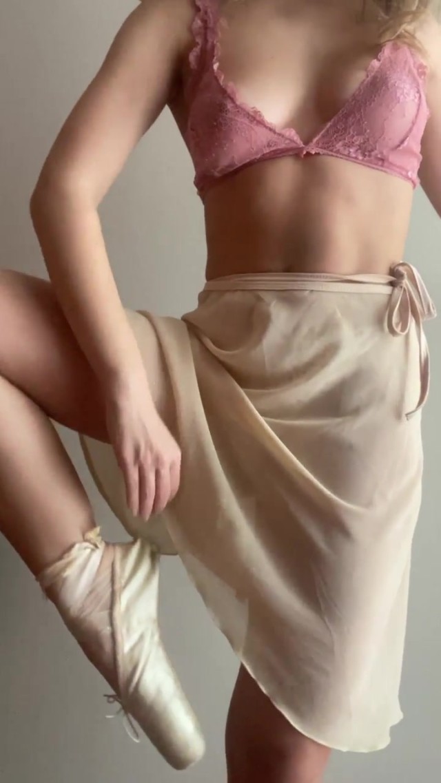 Celini Stretch Big Ass Influencer Hot Sex Porn Xxx Straight