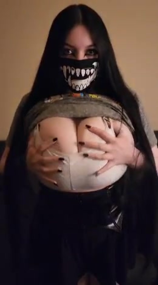Esskayuwu Stacked Find That Huge Boobs Xd Huge Tits Hard Fit Hot