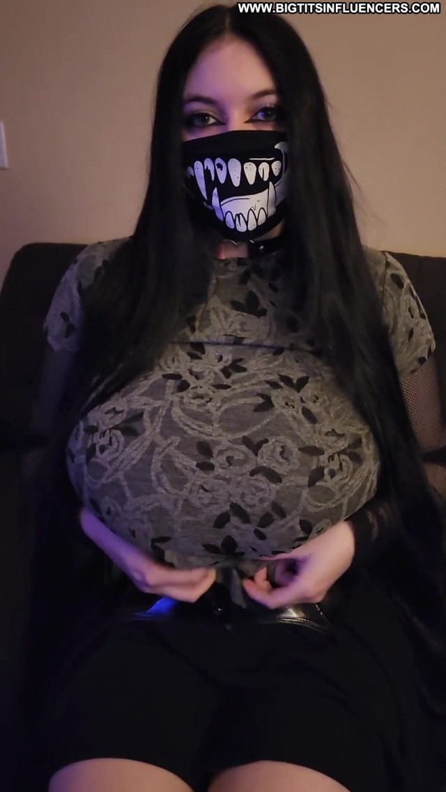 Esskayuwu Influencer Sex Huge Tits Shirt Surprise Forgot Xxx Under