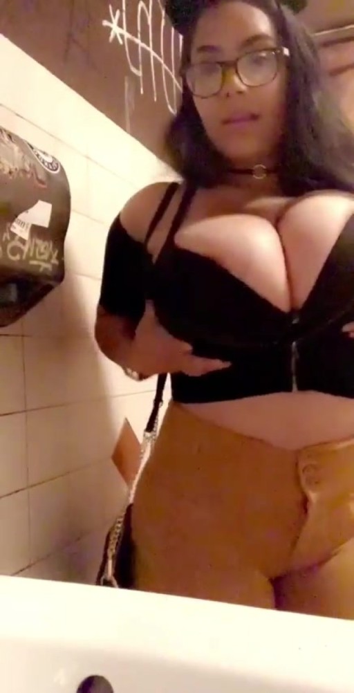 There Can Only Be 1 King Huge Tits Straight Ebony Hot Xxx Sex Influencer Porn Titties