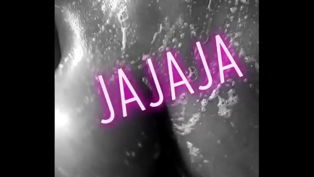 Stephaine Bathtube Tits Bigboobs Wet Webcam Straight Bath Hot Thick