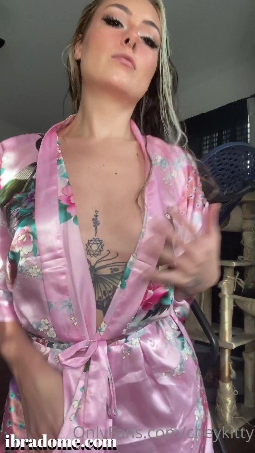 Chey Kitty Xxx Small Tits Bbw Thot Brown Eyes Hot Straight Huge Ass Caucasian Influencer Sex Brown Hair Porn