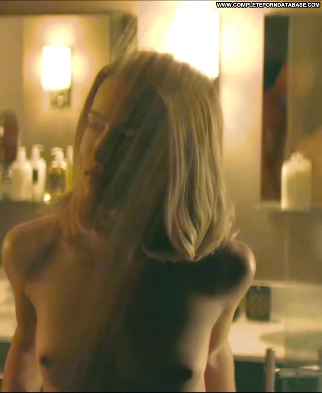 Willa Fitzgerald Nude