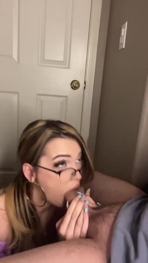 Sleepyxxx Sarah Influencer Body Porn Straight Hot Xxx Sex