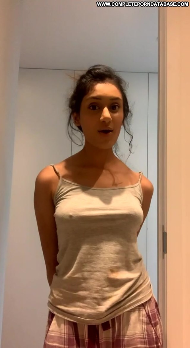 Lnnocentchild 2000 Naked Tiktok Pussy Hot Brunette Nude Stripping Influencer