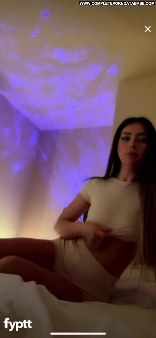 Thot Flashing Tits Flashing Amateur Teen Straight Influencer