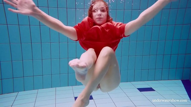 Suzette Jacuzzi Shower Porn Underwater Babe Swimmingpool Petite Xxx