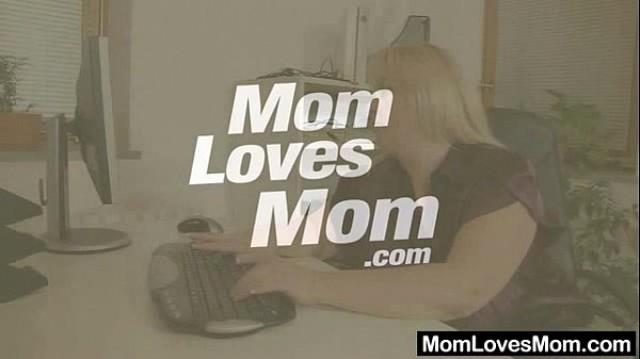 Kyara Loves Amateur Sex Amateur Mom Strap Hot Mom Toys Amateur