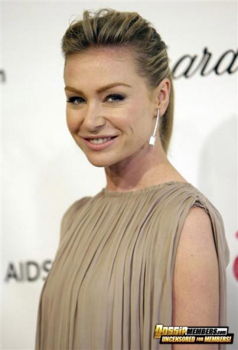 Portia De Rossi Mature Milf Bombshell Stunning Blonde Famous