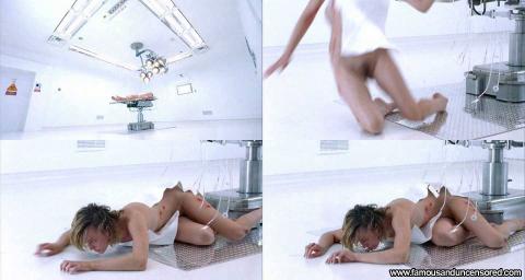 584900-milla-jovovich-nude-scene-resident-evil-posing-hot-table-hd.jpg