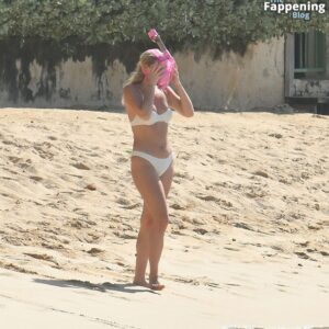 Gwyneth Paltrow Old Photos Barbados Slim Daughter Bikini Beach Bikini