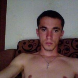 Gerra1 Pussy Male Webcam Model Medium Cock Brown Eyes Caucasian