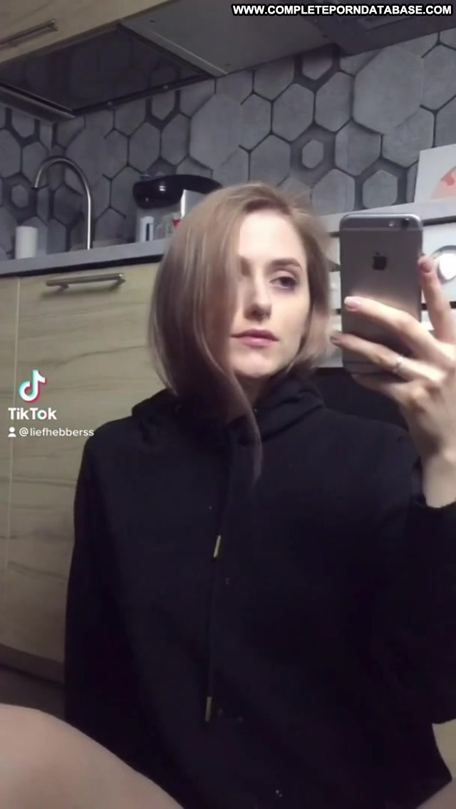 Liefhebberss Pussy Spreading Porn Spreading Legs Pussy Hot Influencer
