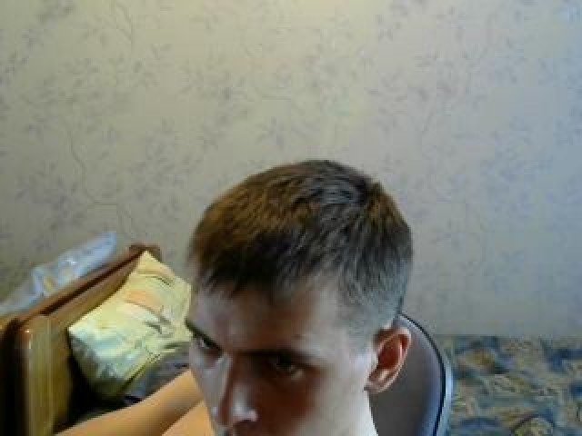 Torvald129 Medium Cock Male Webcam Model Brown Eyes Webcam Teen